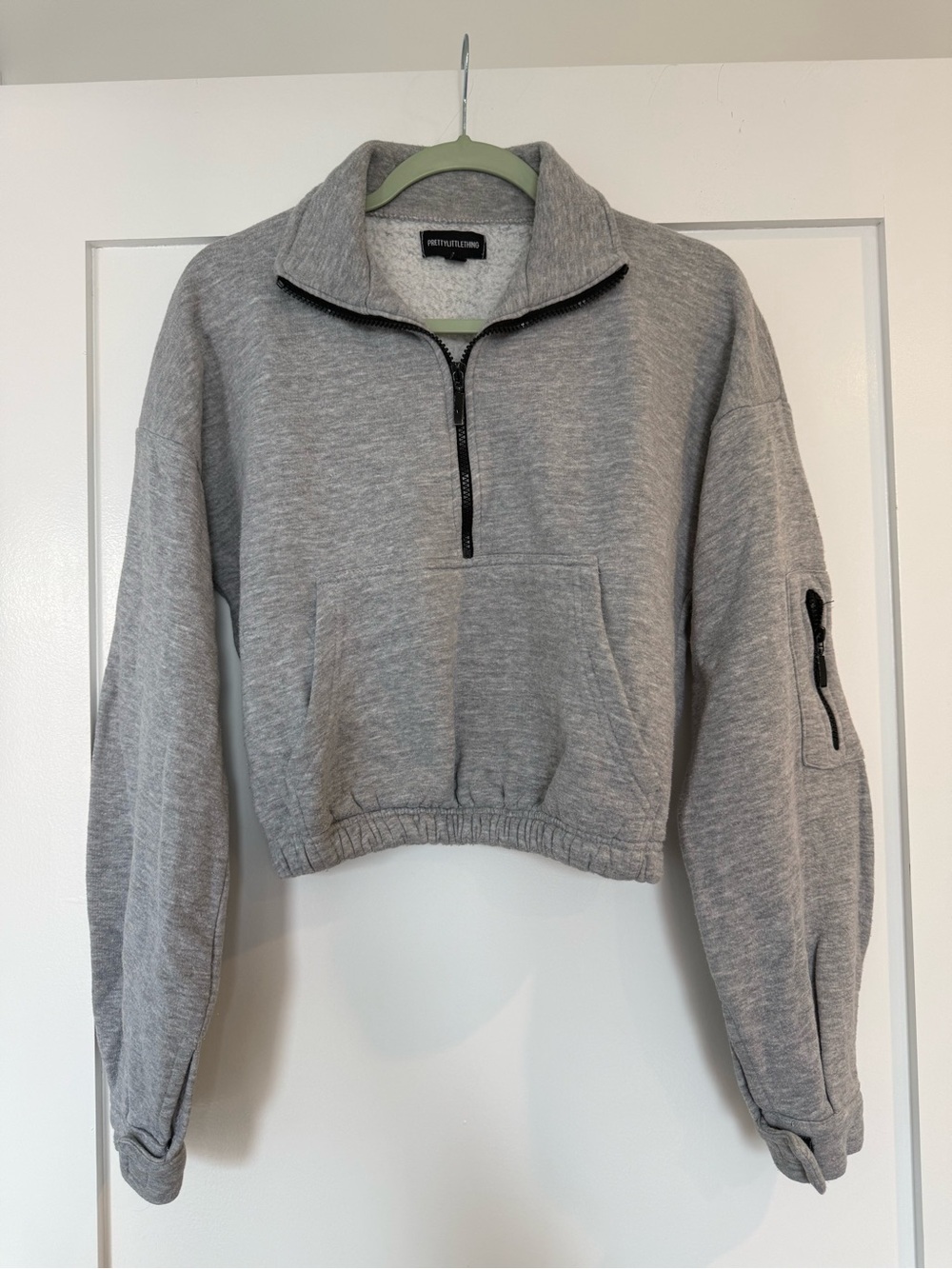 PrettyLittleThing Gray Half-Zip Cropped Sweatshirt